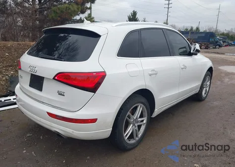 2015 Audi Q5 2.0T Premium z USA, uszkodzony, nr VIN WA1LFAFP5FA116667